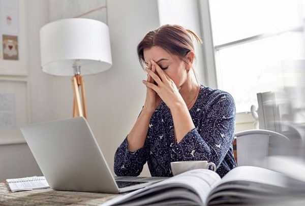 Môi trường sống ngột ngạt khiến con người cảm thấy mệt mỏi